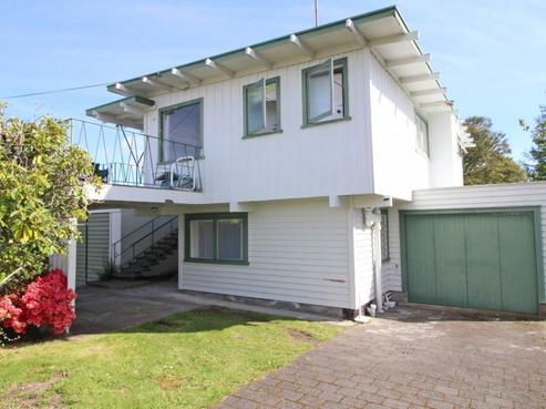 14 Weka Road, Waipahihi