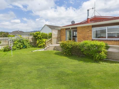 2/2A Mcparland Street, Ebdentown