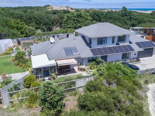 6 Kawana Grove, Himatangi Beach