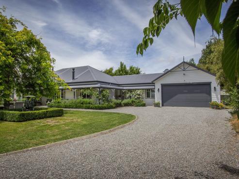 63 Kempton Street, Greytown