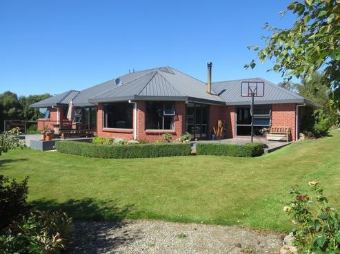 294 Parsons Road, Weston