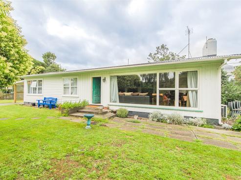 6B Brassey Road, Saint Johns Hill
