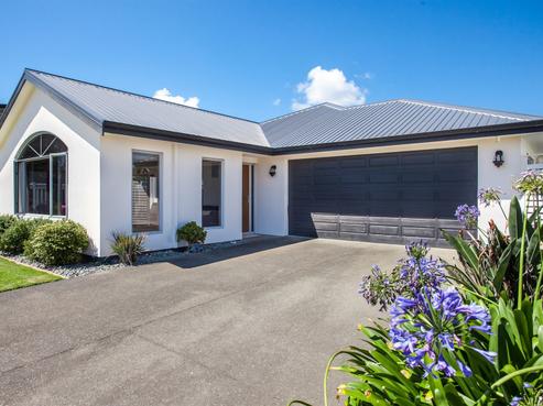 3 Fishermans Drive, Coastlands