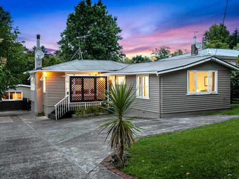536 West Coast Road, Oratia