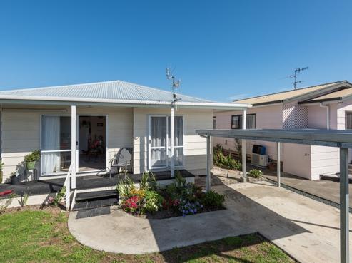 6 Conifer Court, Richmond