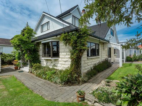 87 Hawthorn Avenue, Mornington