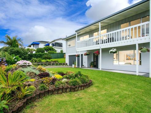 133 Stapleford Crescent, Browns Bay