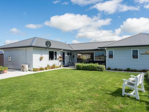 13 Glen Wallace Road, Waipu