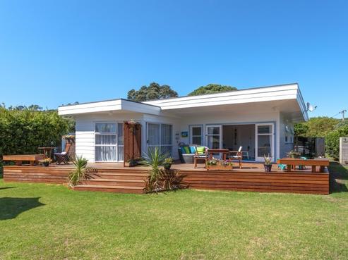 39 Harsant Avenue, Hahei