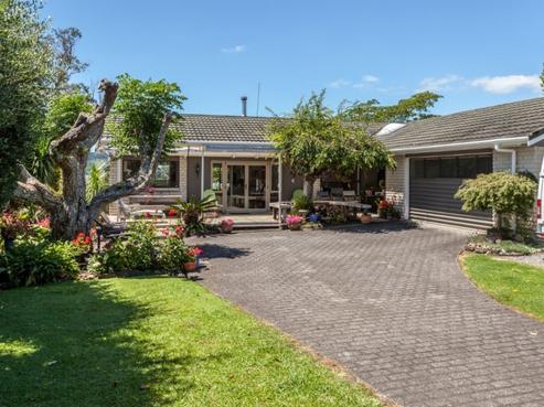 147 Durrant Drive, Whangamata
