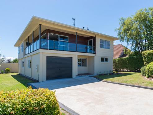 12 Aubrey Crescent, Rainbow Point