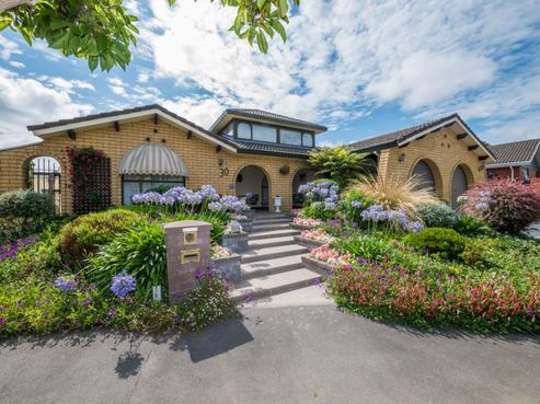 30 Sawtell Place, Northcote