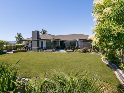 2 Russell Robertson Drive, Havelock North