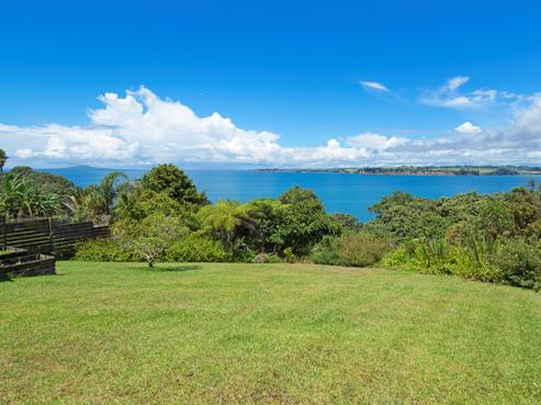 795 Whangaparaoa Road, Manly