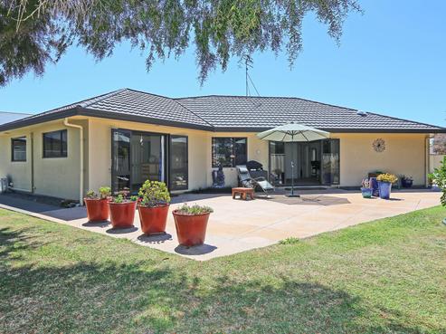 20 Pinotage Drive, Greenmeadows