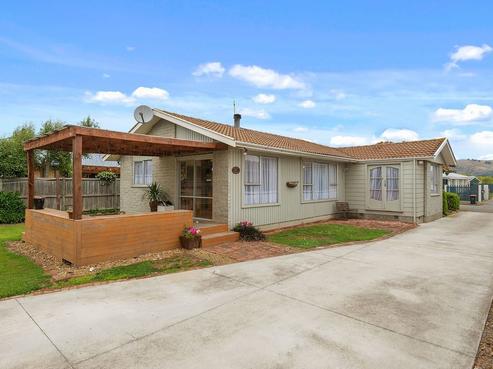 31 Bayswater Crescent, Bromley
