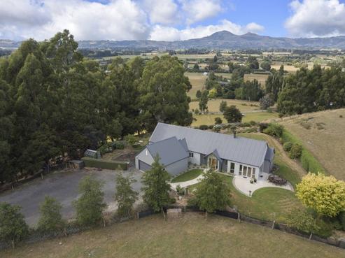 106 Tirohanga Road, North Taieri