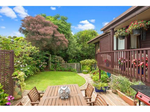 2/15 Billabong Place, Botany Downs