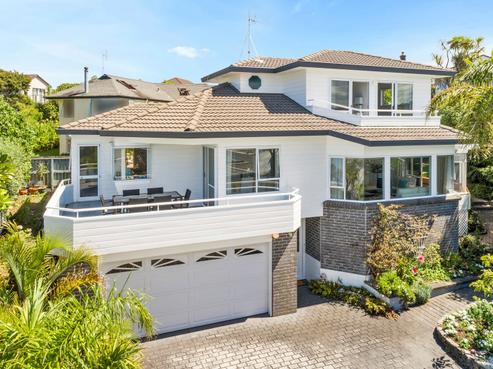 2/70 Churchill Road, Murrays Bay