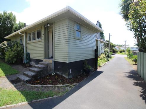 19 Garrick Place, Pukehangi