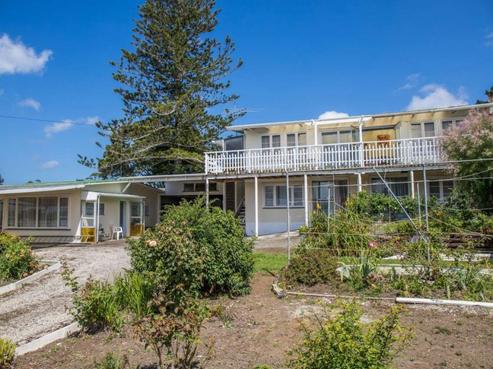 11 Padget Lane, Tinopai