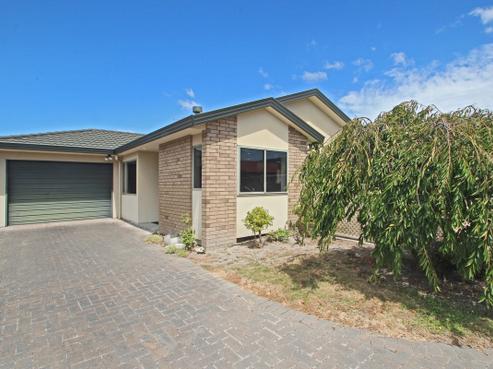 33 Beaufort Place, Taradale