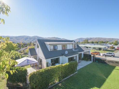 12 Orchard Place, Cromwell