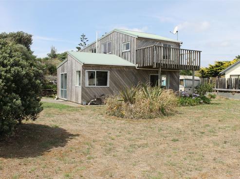 19 James Street, Waikawa Beach