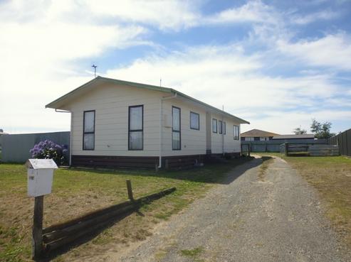2 Holmes Place, Flaxmere