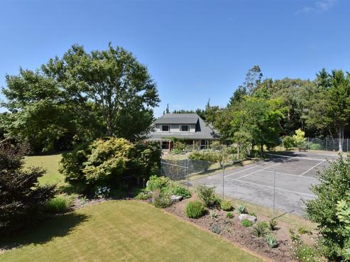 592 Mount Thomas Road, Fernside
