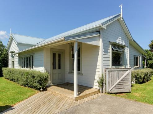 8 Kingwell Street, Moturoa