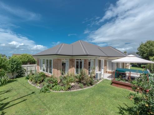 120 Rototuna Road, Rototuna