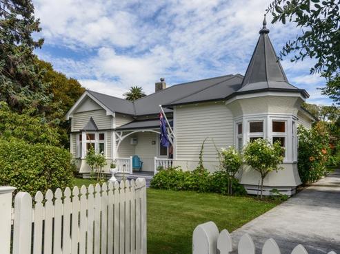 27 Latham Street, Napier South