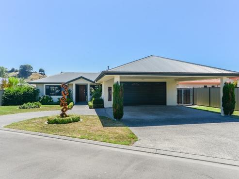 7 Merlot Drive, Greenmeadows