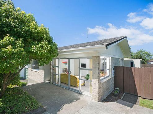 1/25 Tanoa Place, Glendene