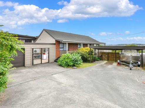 2/50 Carlisle Road, Browns Bay