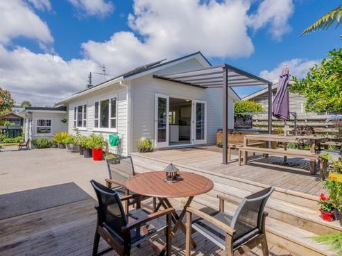 49 Waimea Road, Waikanae Beach