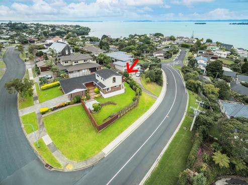 1 Pounamu Place, Shelly Park