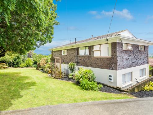 1/98A Birkdale Road, Birkdale