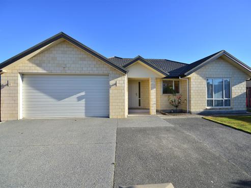 5 Cunneen Place, Aidanfield