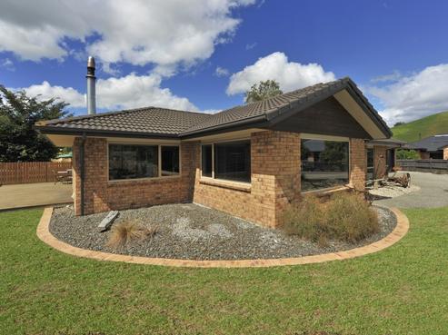 8 Fenn Place, Wakefield