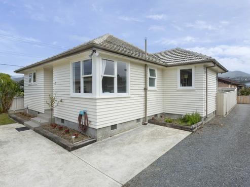 24 Sheridan Crescent, Trentham