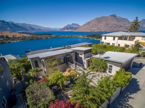 84 Hensman Road, Queenstown Central