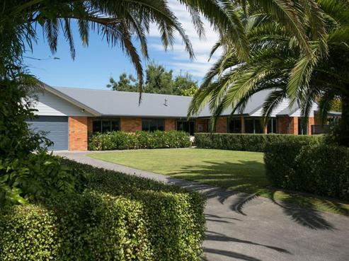 66 Cowley Drive, Leamington