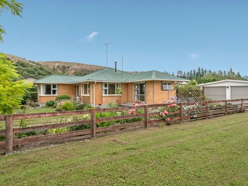 18 Tekoa Street, Waiau