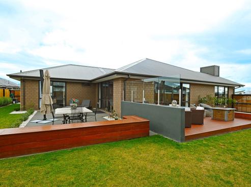 83 Beachvale Drive, Woodend Beach