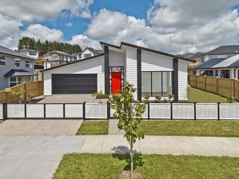 69 Colonial Drive, Silverdale