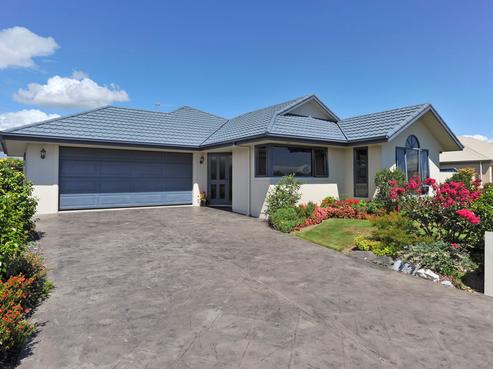 130 Aldinga Avenue, Stoke