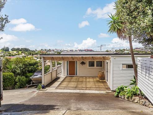21 Matai Road, Stanmore Bay