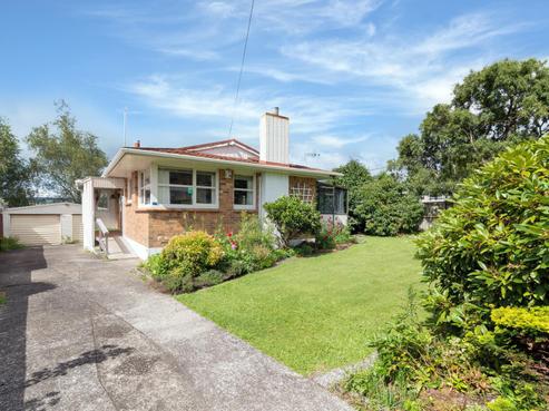 280 Clayton Road, Pukehangi